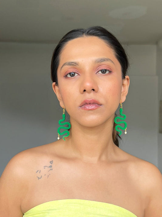 Green Wavy Snake Pearl Earrings
