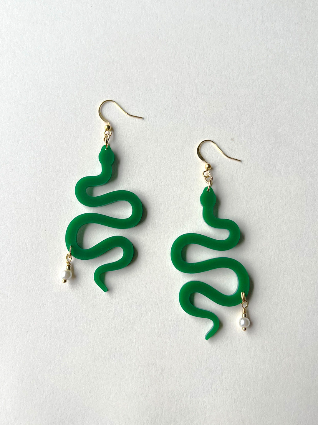 Green Wavy Snake Pearl Earrings